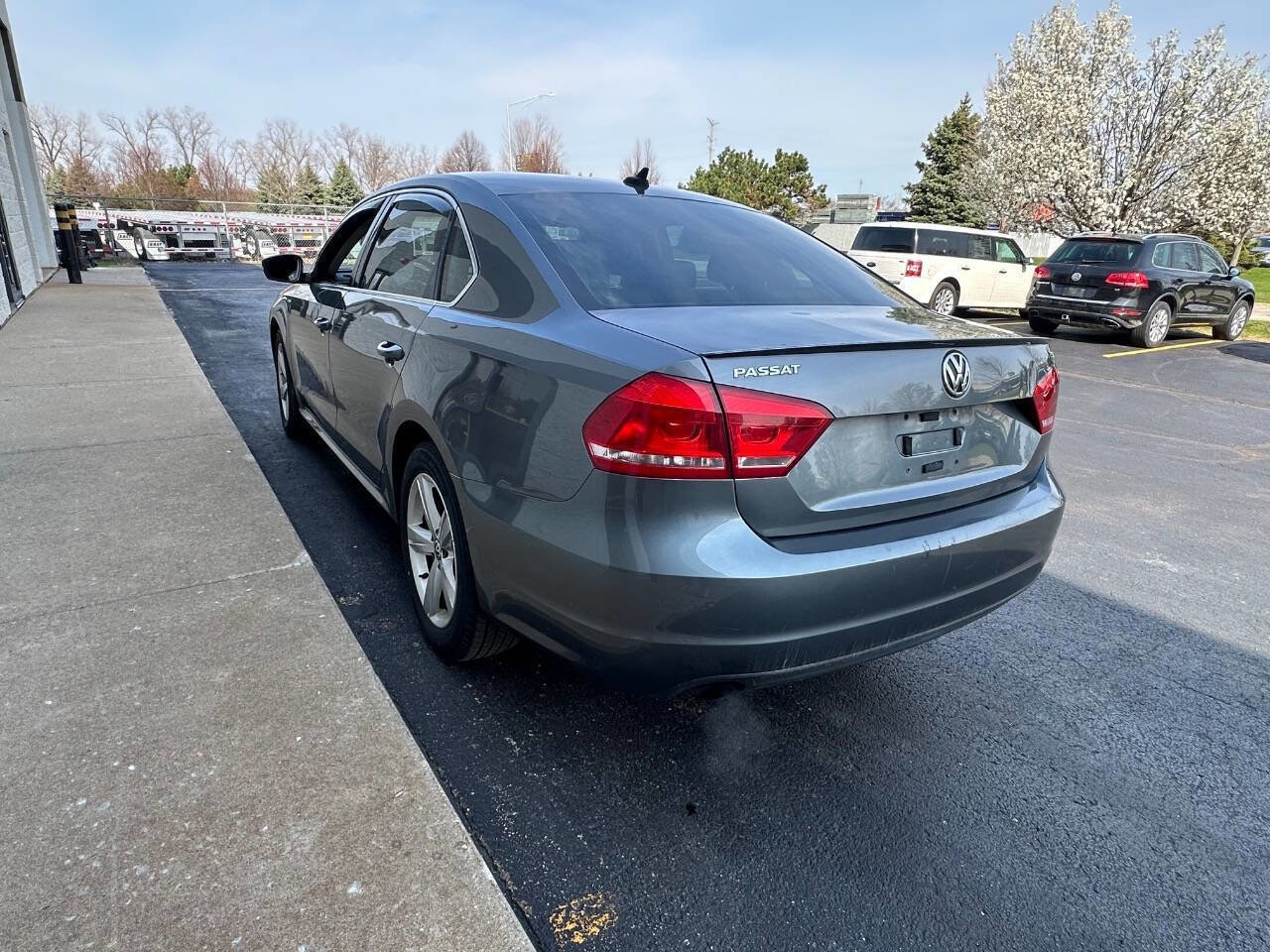 Used 2014 Volkswagen Passat 1.8T Wolfsburg Edition FWD image 6