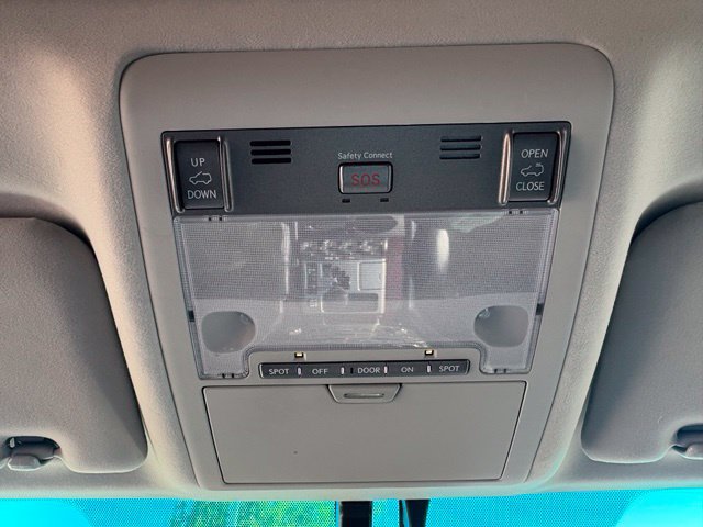 Used 2015 Lexus LX 570 4WD image 24