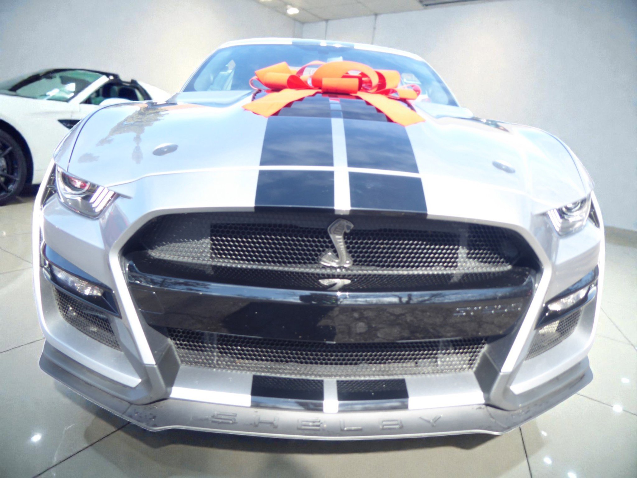 Used 2021 Ford Mustang Shelby GT500 w/ Technology Package RWD image 5