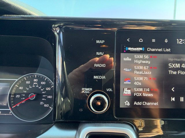 Certified 2023 Kia Sorento EX AWD/4WD image 20