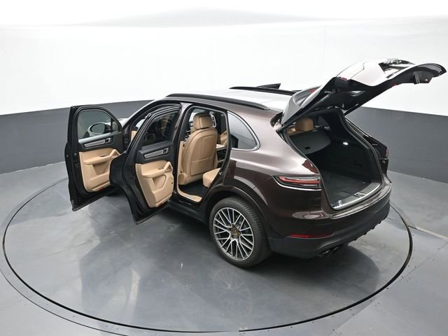 Certified 2023 Porsche Cayenne S Platinum image 29