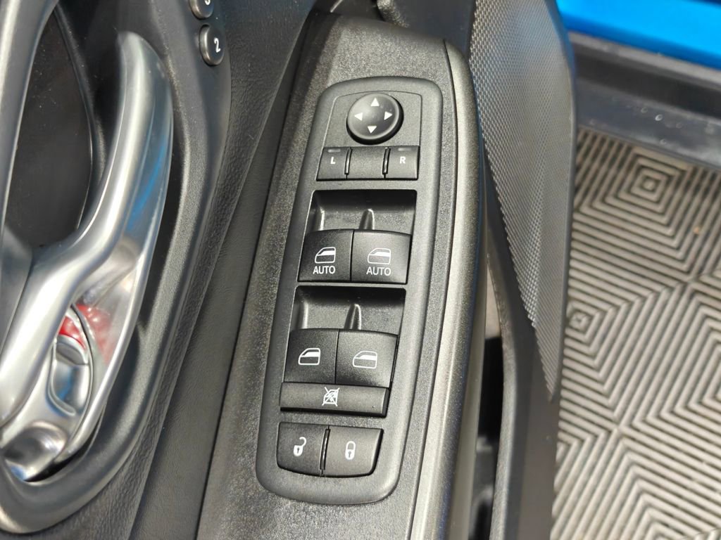 Used 2020 Jeep Cherokee Trailhawk image 63