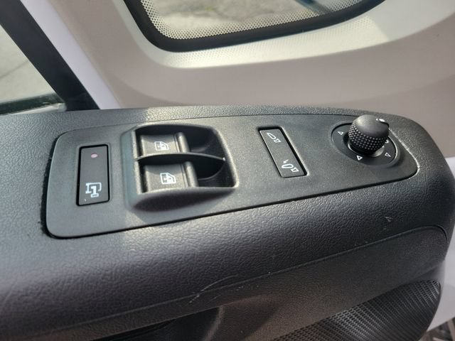 Used 2022 RAM ProMaster 2500 w/ Convenience Group FWD image 18