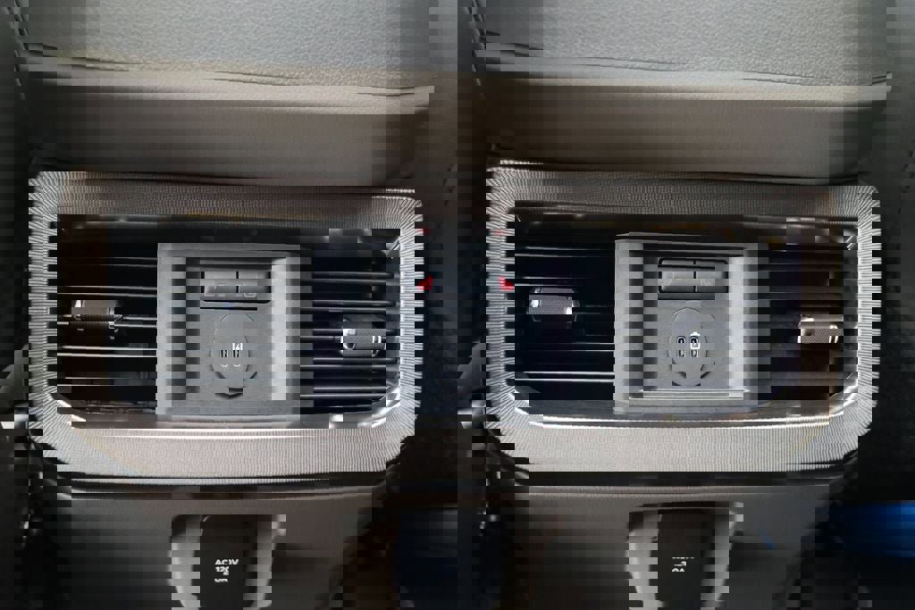 Used 2025 Ford F250 Platinum w/ Platinum Plus Package image 21