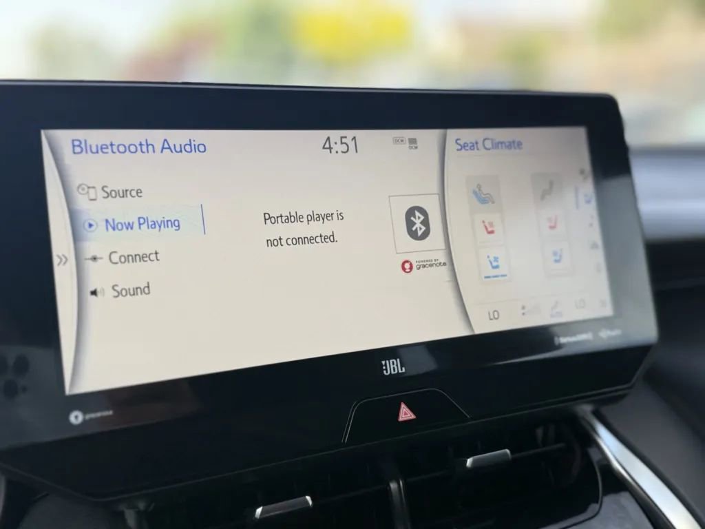 Used 2021 Toyota Venza Limited w/ Advanced Technology Package image 25