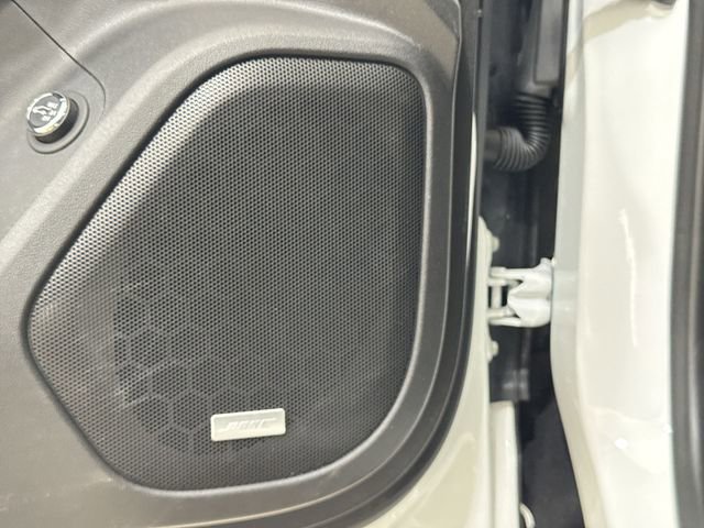 Certified 2022 GMC Acadia AT4 w/ Technology Package image 25