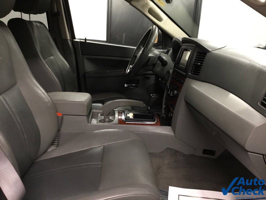 Used 2005 Jeep Grand Cherokee Limited AWD/4WD image 35