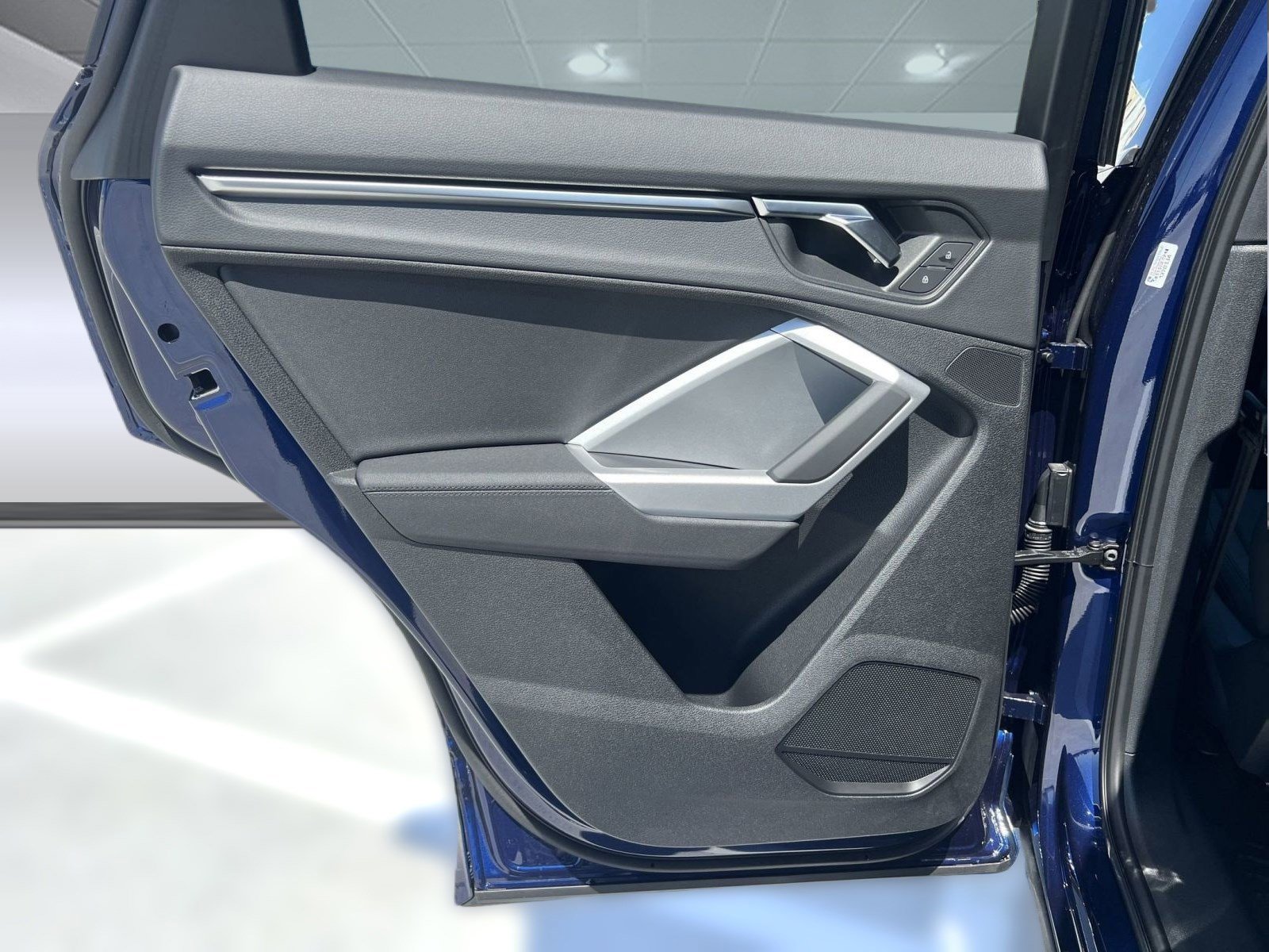 New 2025 Audi Q3 2.0T Premium image 26