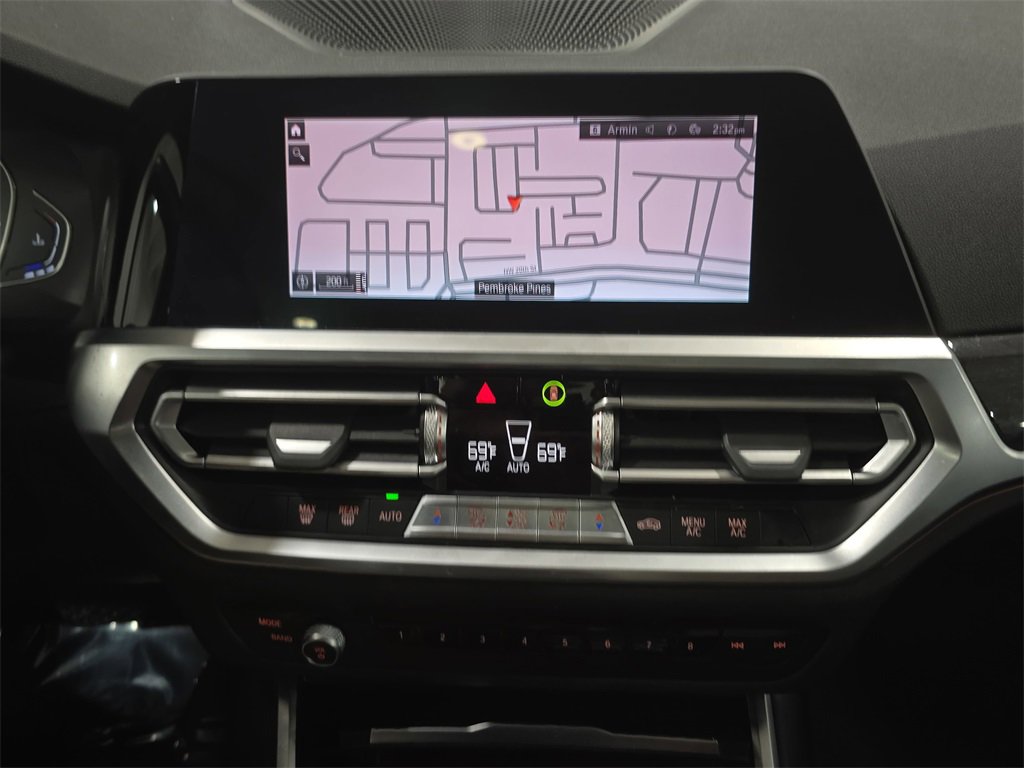 Certified 2021 BMW 330i Sedan w/ Convenience Package image 17