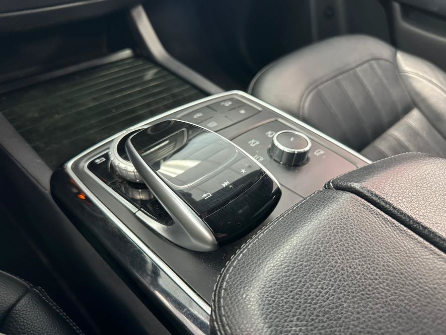 Used 2017 Mercedes-Benz GLS 450 4MATIC image 49