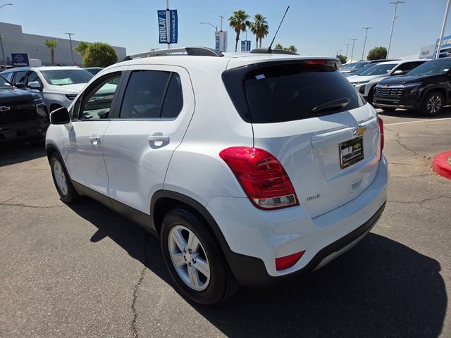 Certified 2018 Chevrolet Trax LT w/ LPO, Cargo Package FWD image 4