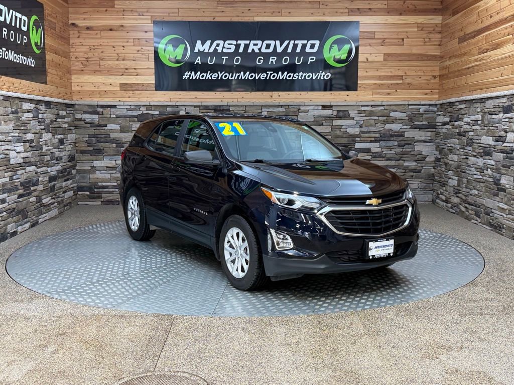 Used 2021 Chevrolet Equinox LS image 2
