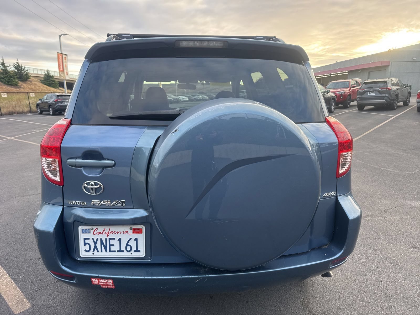 Used 2007 Toyota RAV4 Limited AWD/4WD image 7