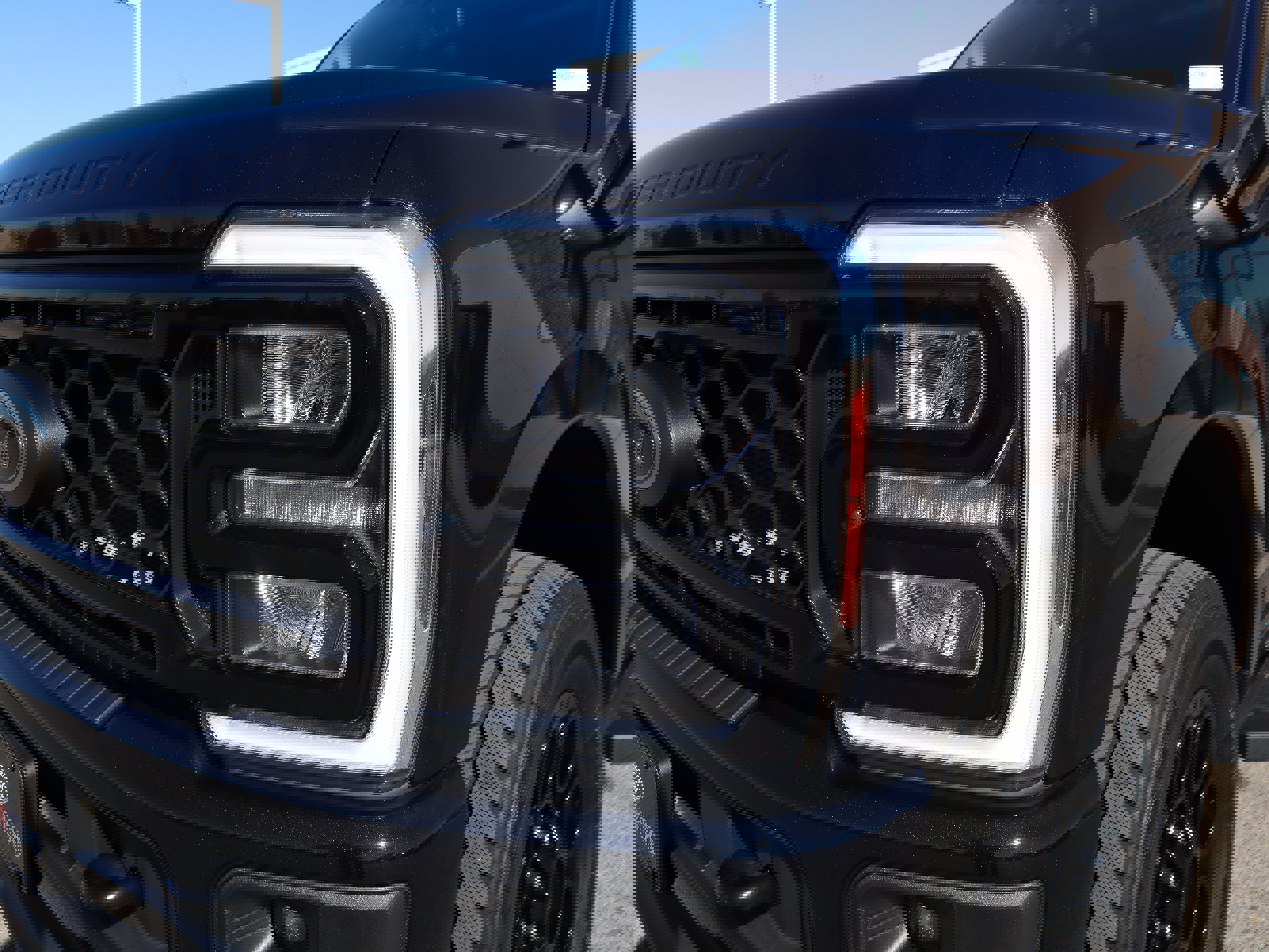 New 2025 Ford F250 Lariat w/ Black Appearance Package image 14