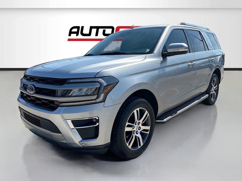 Used 2022 Ford Expedition Limited image 3