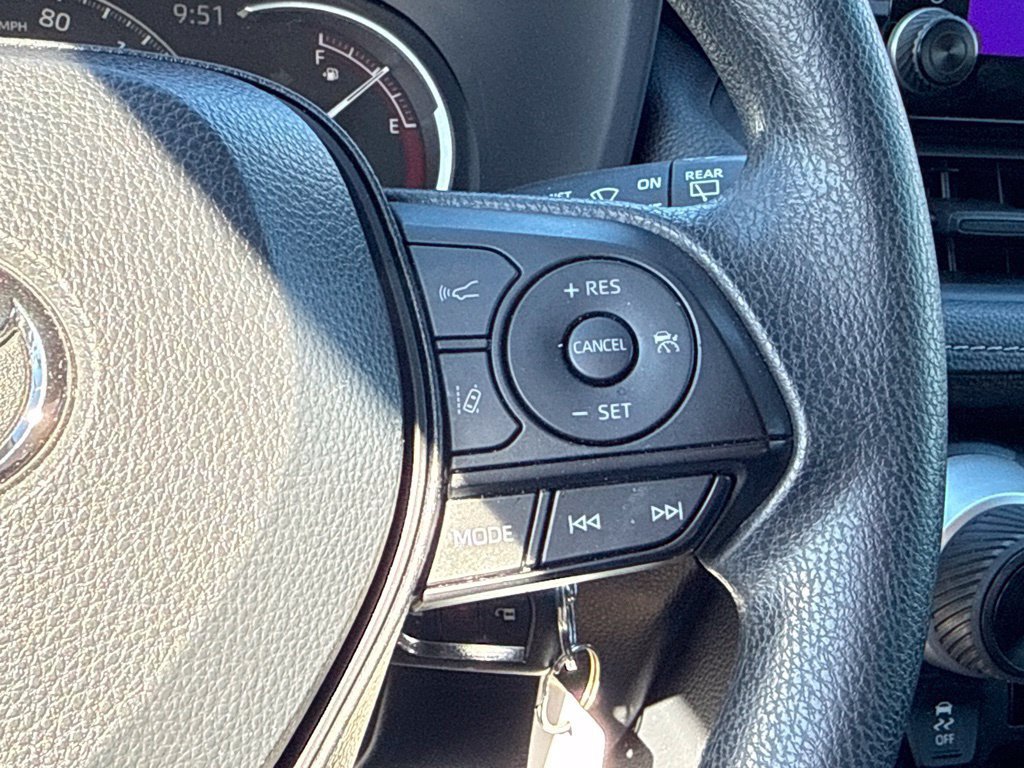 Certified 2025 Toyota RAV4 LE FWD image 27