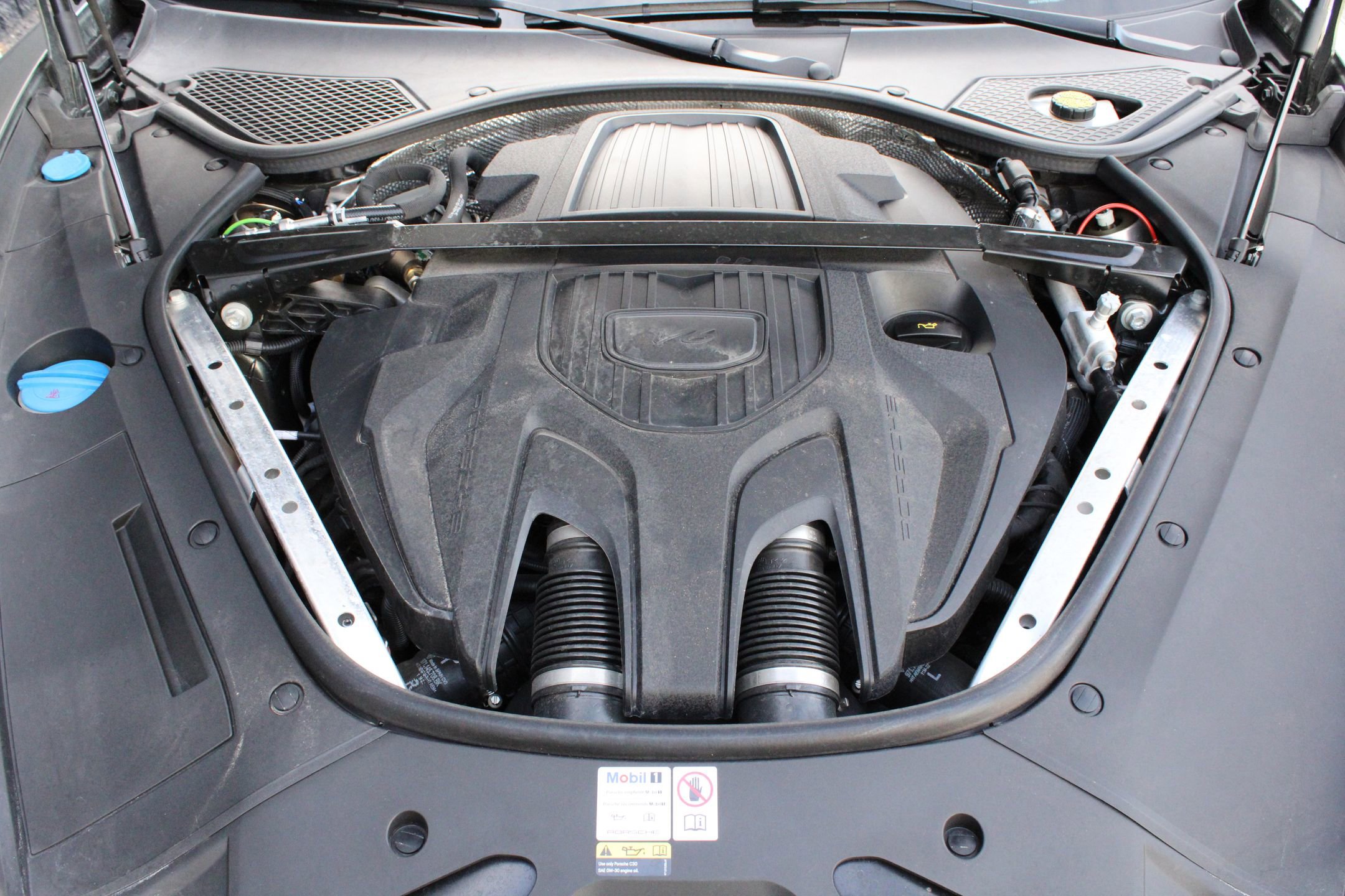 Certified 2023 Porsche Panamera Platinum Edition image 29