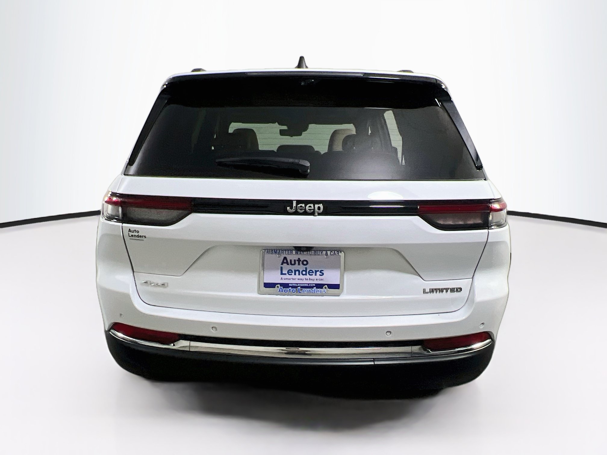 Used 2023 Jeep Grand Cherokee Limited w/ Luxury Tech Group II AWD/4WD image 6