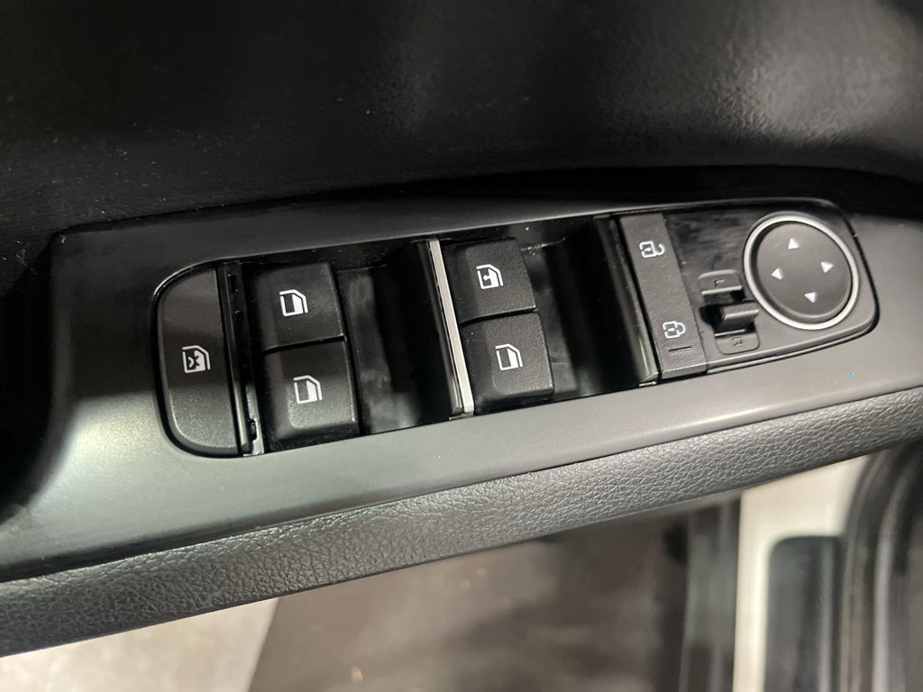 Used 2023 Kia Soul LX FWD image 30