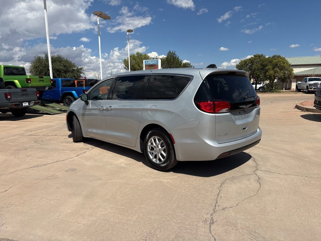 New 2026 Chrysler Voyager LX FWD image 7
