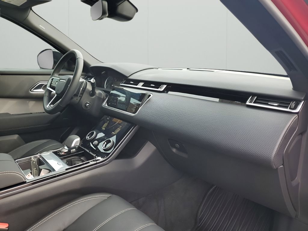 Used 2023 Land Rover Range Rover Velar R-Dynamic S image 14