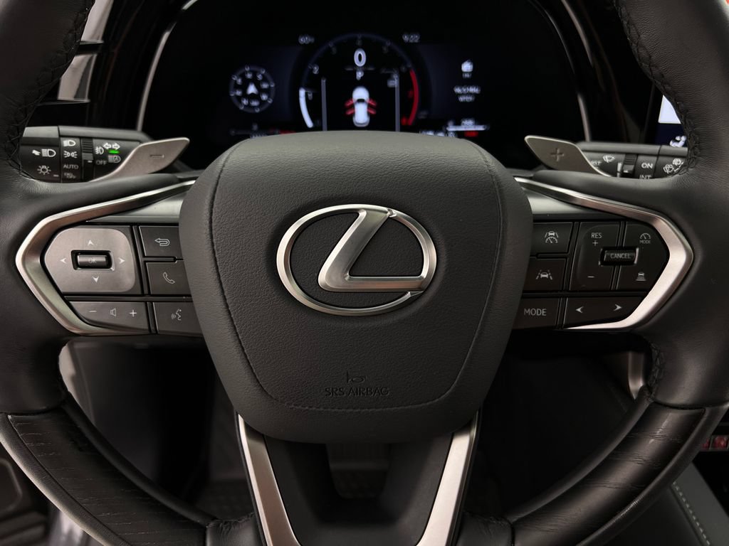 Certified 2025 Lexus RX 350 Premium w/ Kick Sensor & Tow Package AWD/4WD image 16