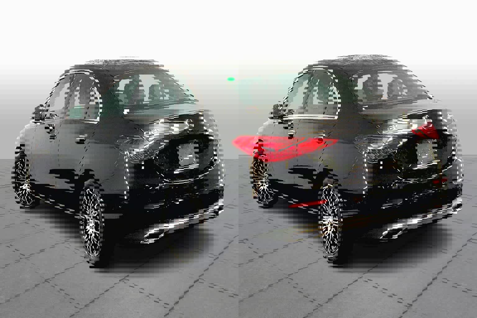 New 2025 Mercedes-Benz C 300 4MATIC Sedan image 4