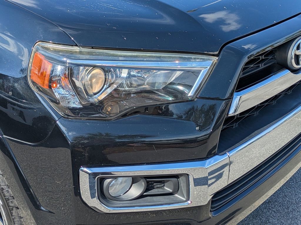 Used 2018 Toyota 4Runner Limited AWD/4WD image 10