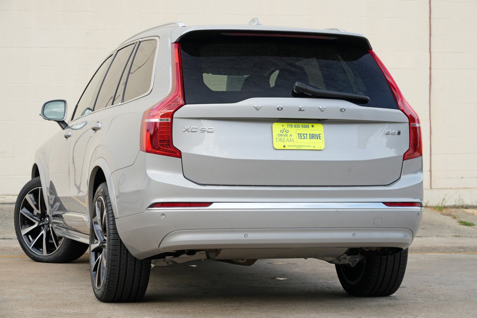 Used 2025 Volvo XC90 B6 Plus AWD/4WD image 6