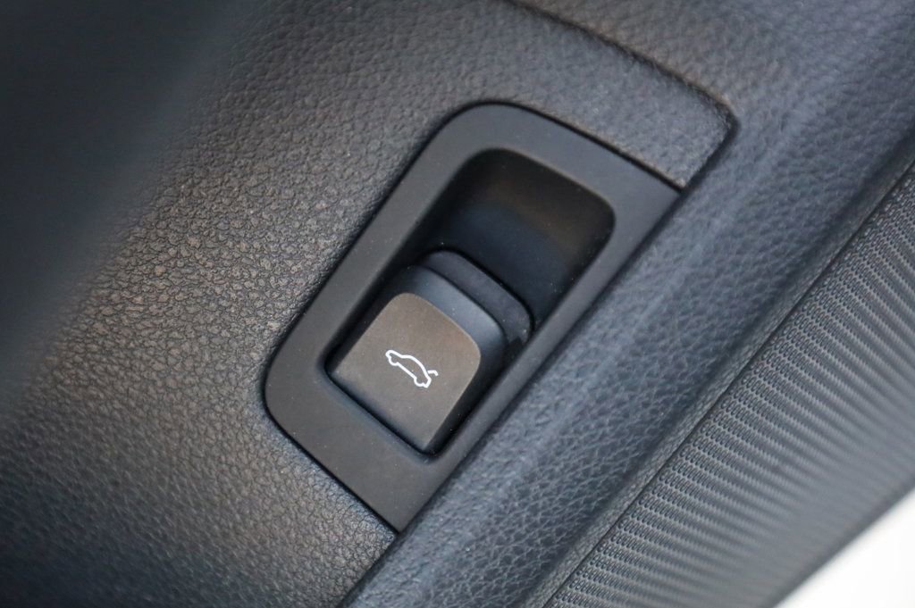 Used 2015 Audi A3 1.8T Premium image 37