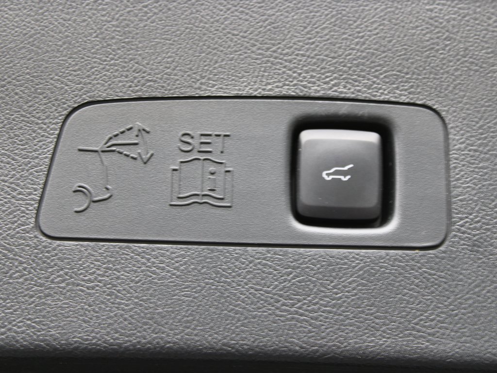 Used 2022 Lincoln Corsair Reserve w/ Elements Package image 37