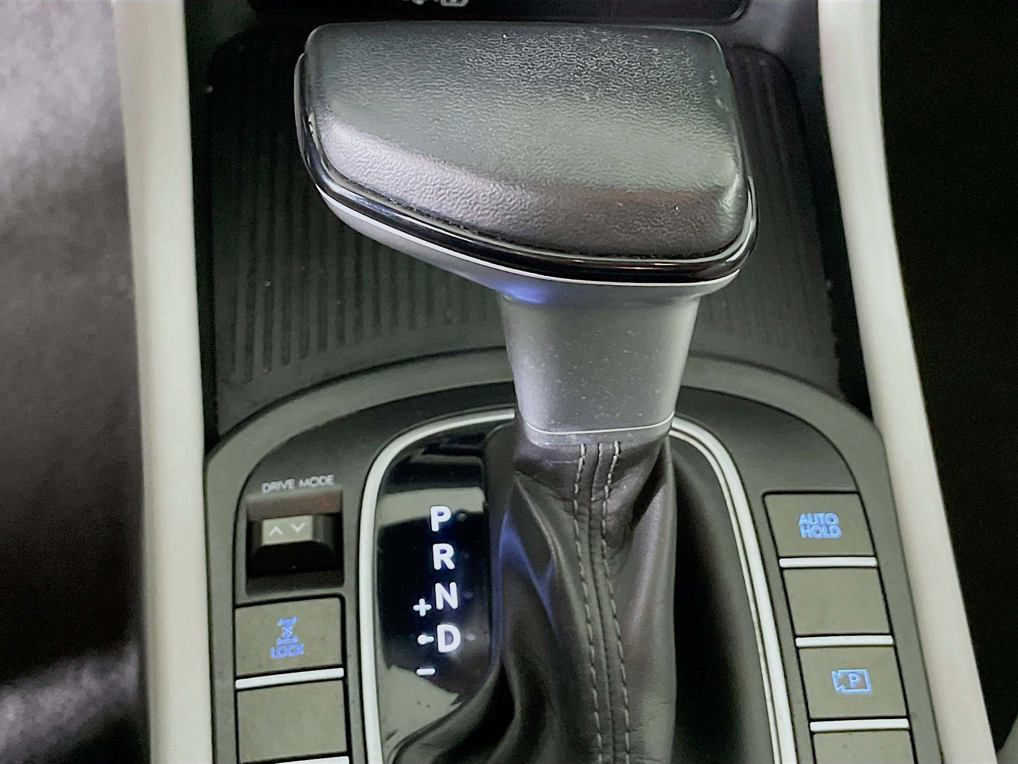 Used 2024 Hyundai Kona SEL image 24