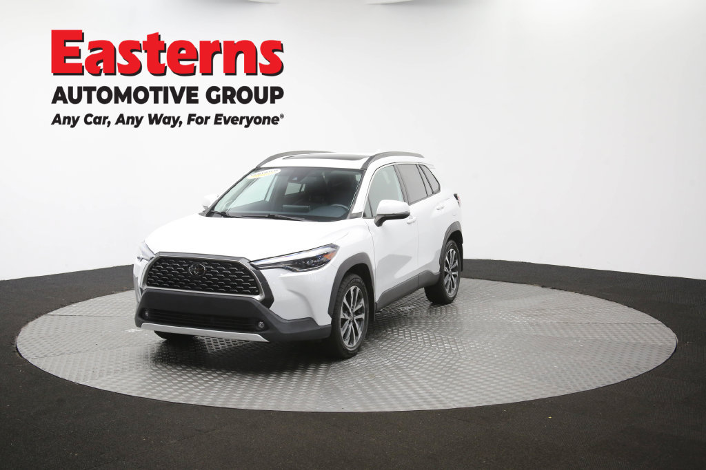 Used 2022 Toyota Corolla Cross XLE w/ Convenience Package AWD/4WD image 56