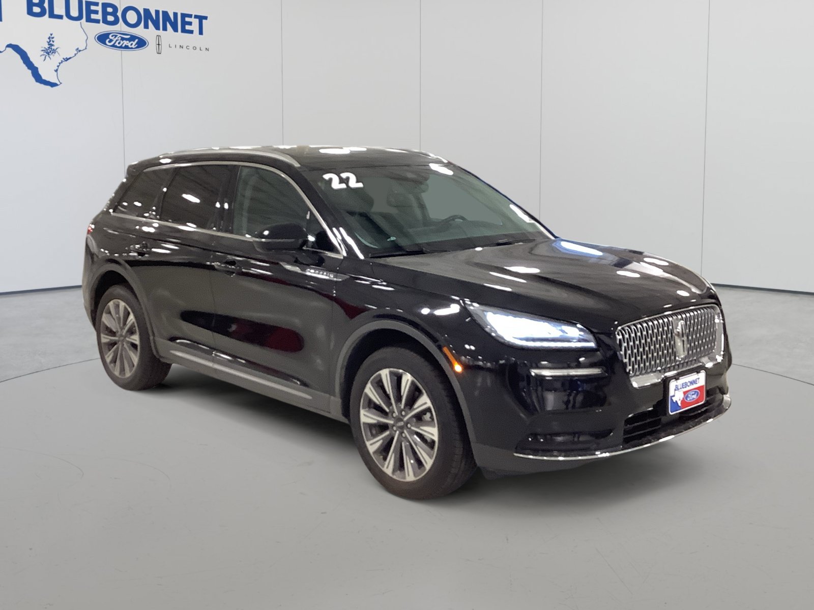 Used 2022 Lincoln Corsair Reserve w/ Elements Package FWD image 3