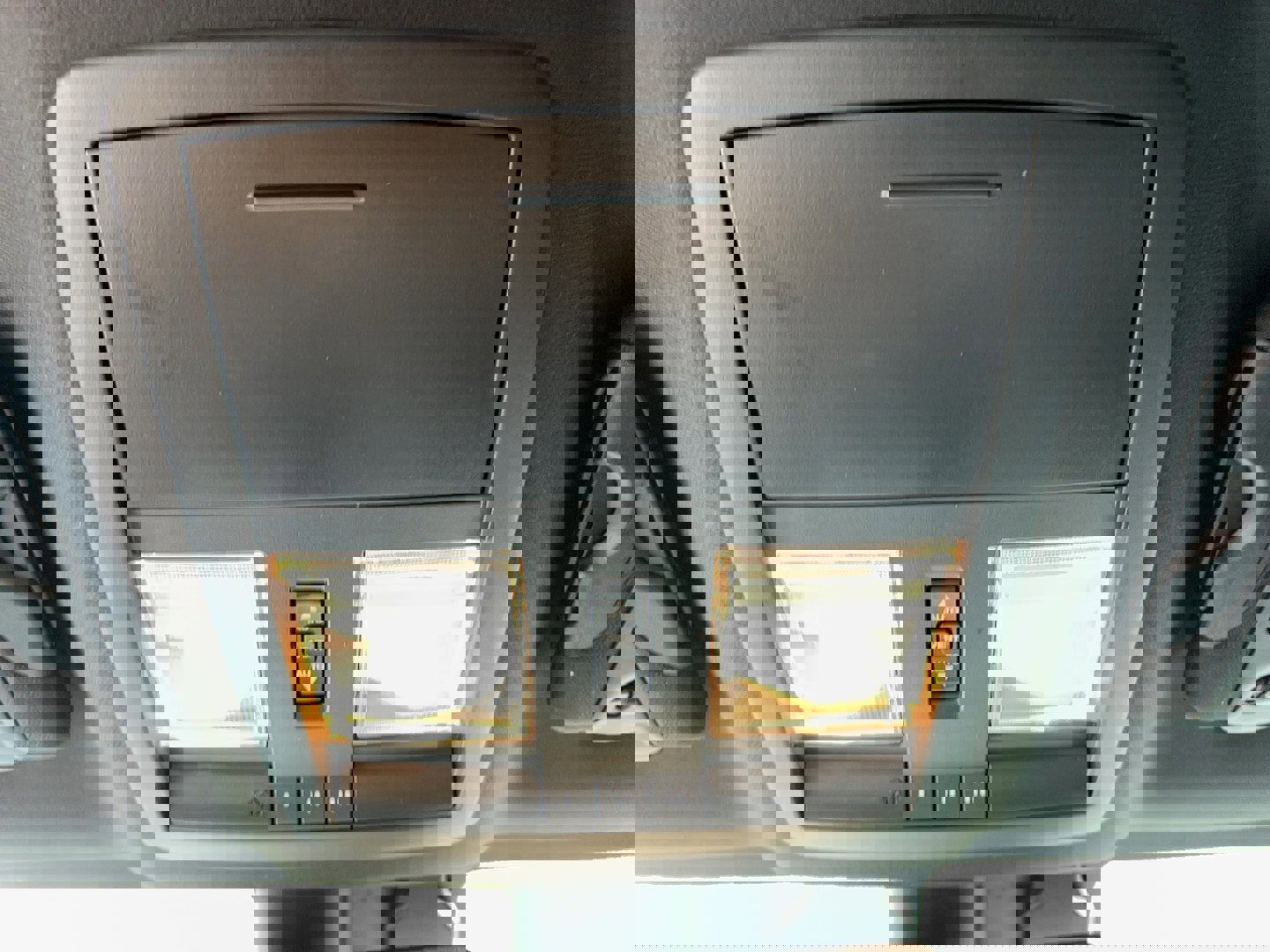 Used 2015 Dodge Challenger SXT Plus w/ Sound Group II image 20