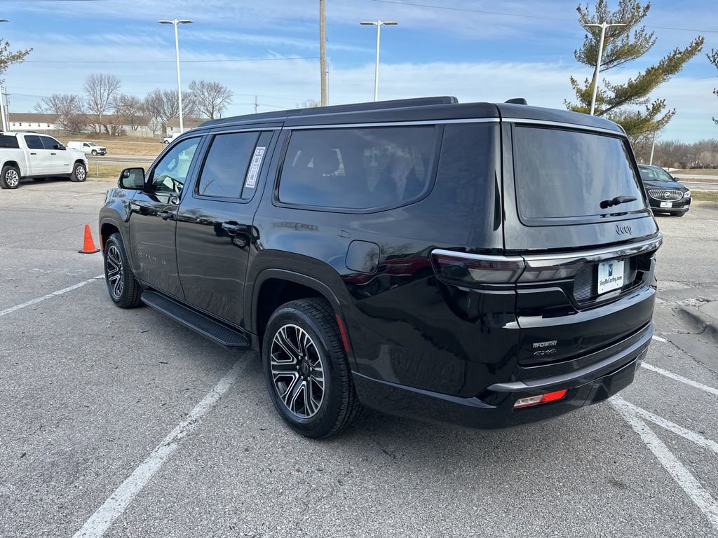 New 2026 Jeep Grand Wagoneer L 4WD w/ Premium Group I image 25