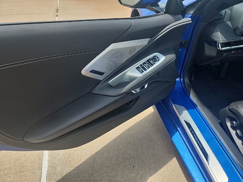 Used 2020 Chevrolet Corvette Stingray Preferred Conv w/ 2LT Preferred Equipment Group RWD image 10
