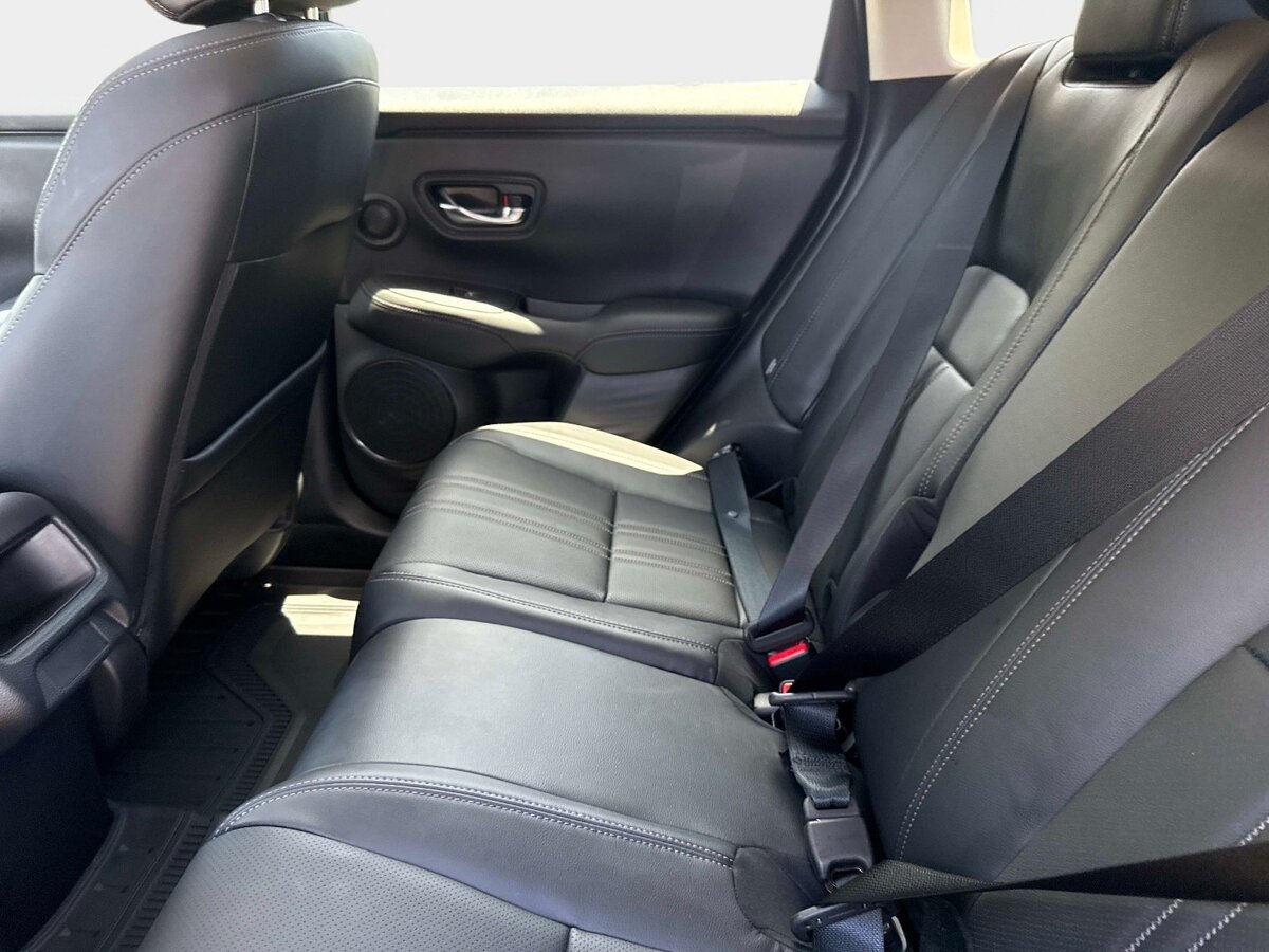 Used 2024 Honda HR-V EX-L image 13