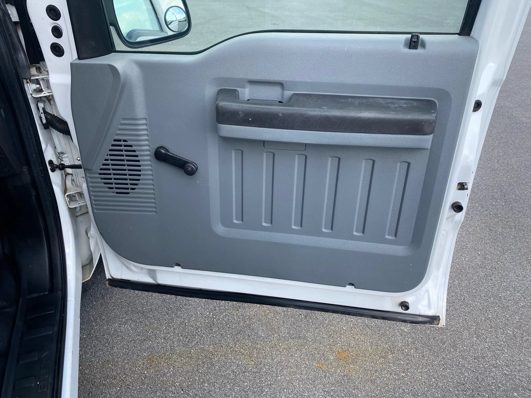 Used 2011 Ford F250 XL RWD image 17