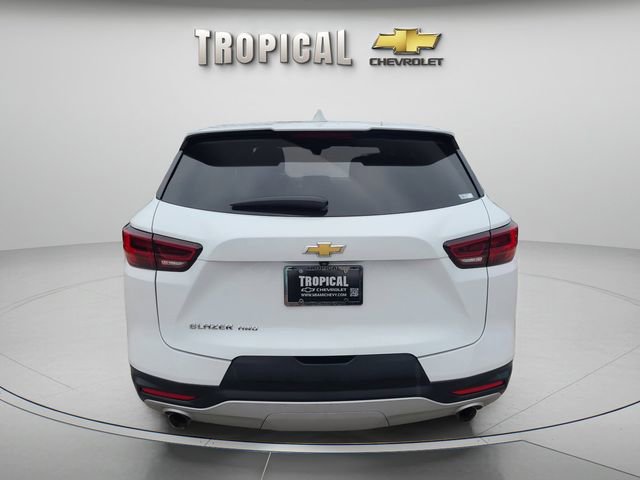 Used 2023 Chevrolet Blazer LT AWD/4WD image 4