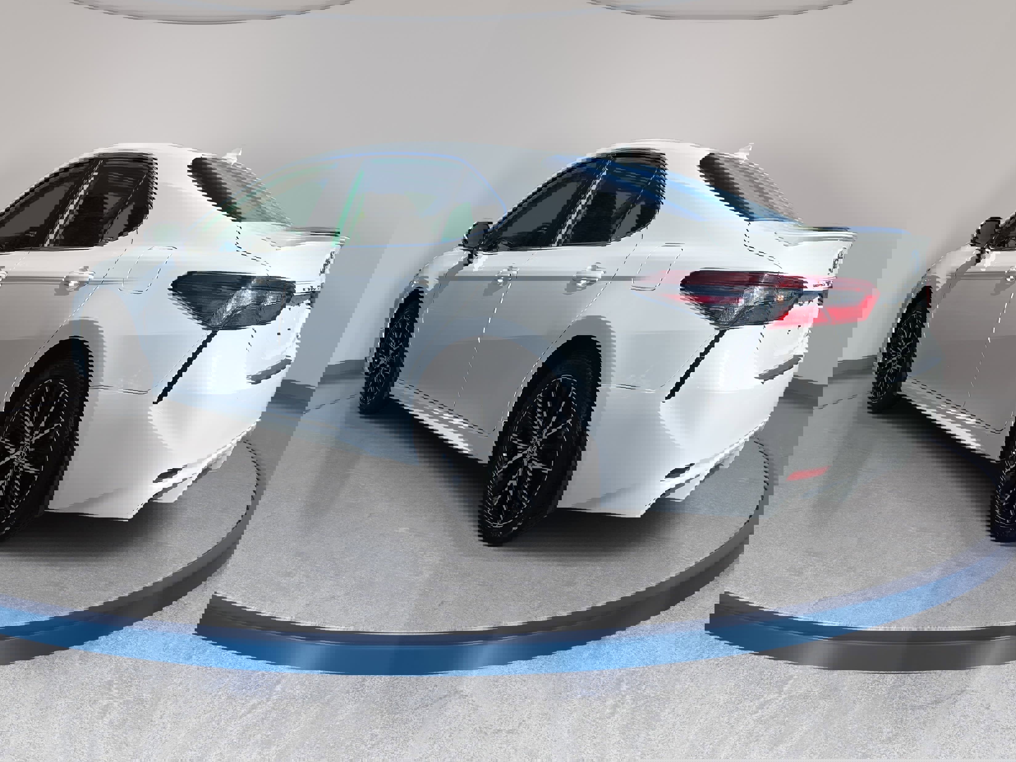 Used 2024 Toyota Camry SE w/ Cold Weather Package image 7