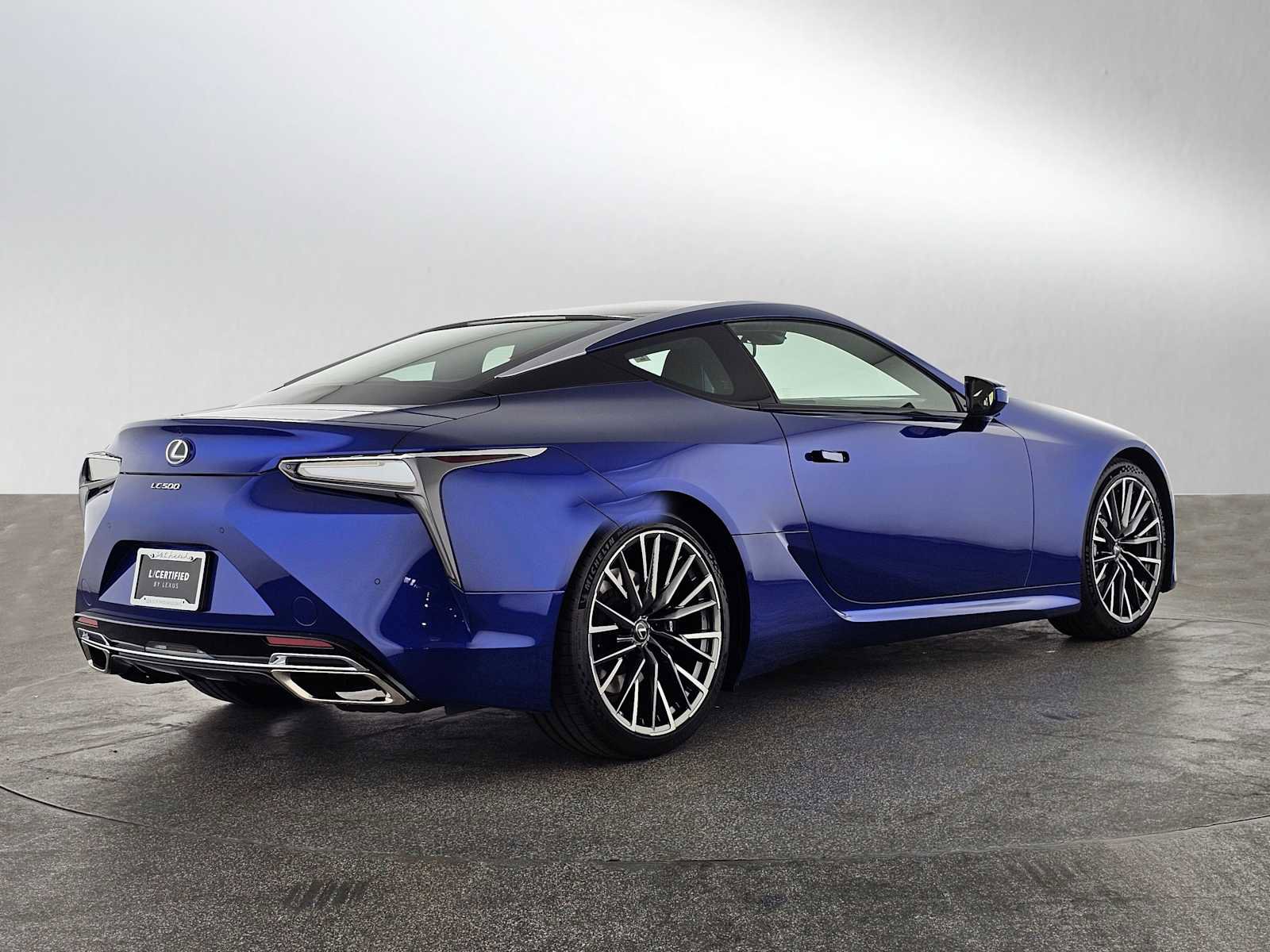 Used 2025 Lexus LC 500 Coupe w/ Performance Package image 3