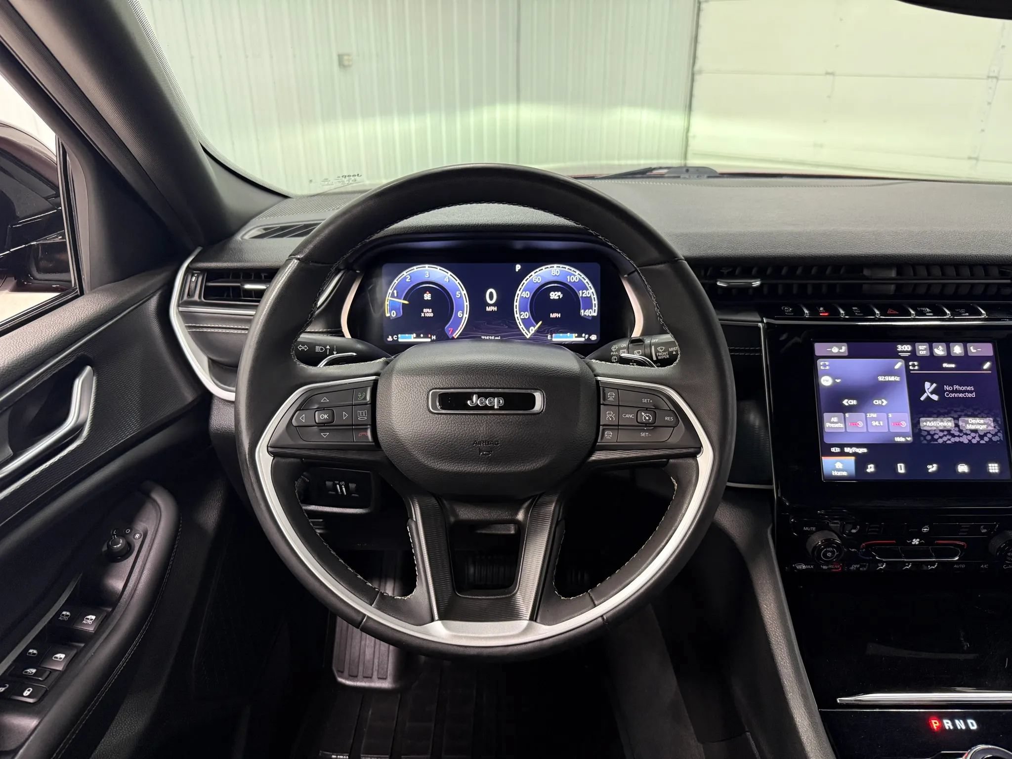 Used 2023 Jeep Grand Cherokee L Laredo AWD/4WD image 22
