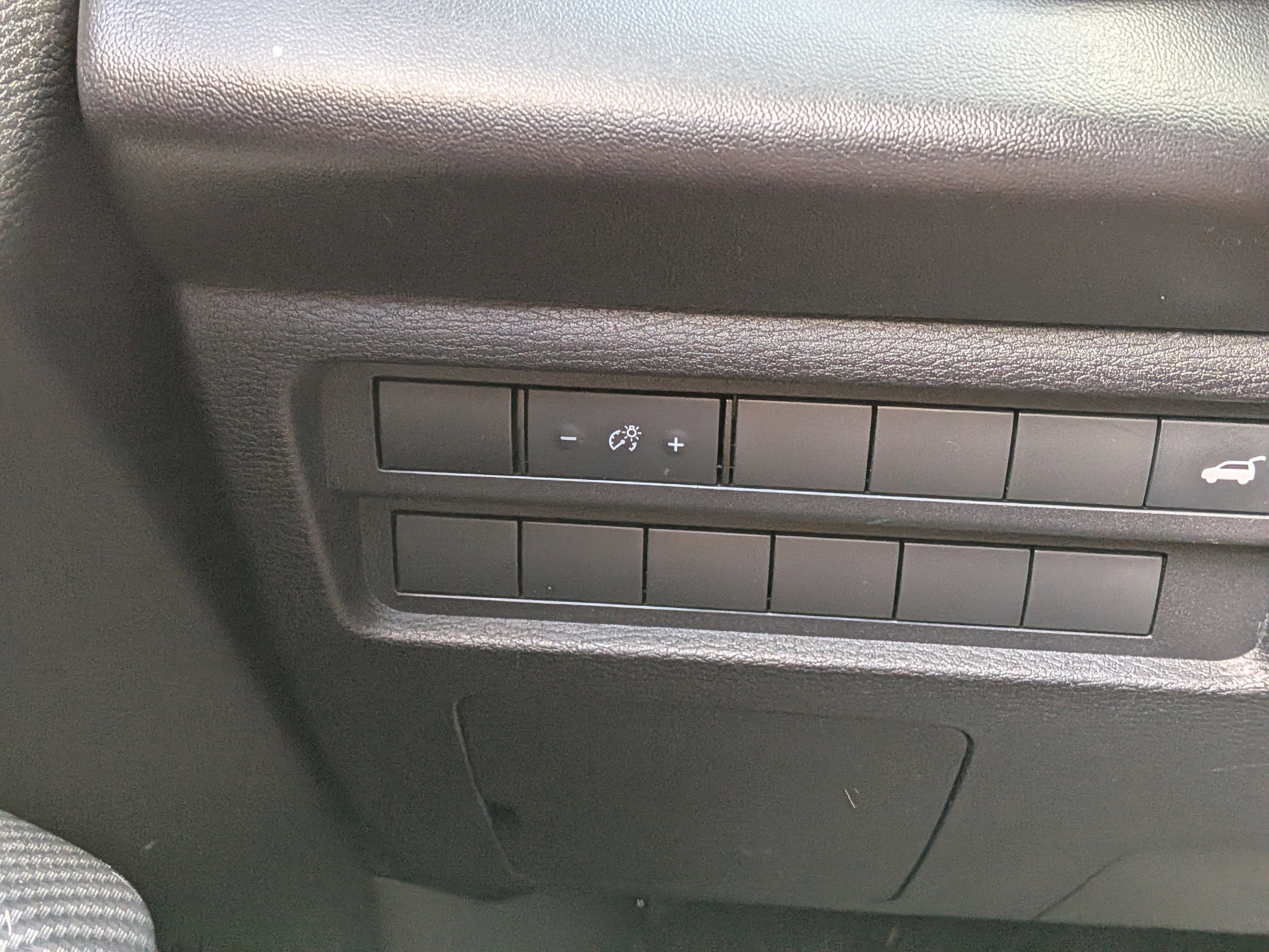 Used 2022 Mitsubishi Outlander SE image 23