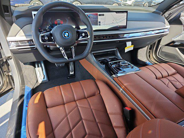 New 2025 BMW i7 M70 image 16
