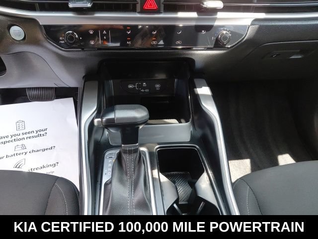 Certified 2024 Kia Sorento LX FWD image 13