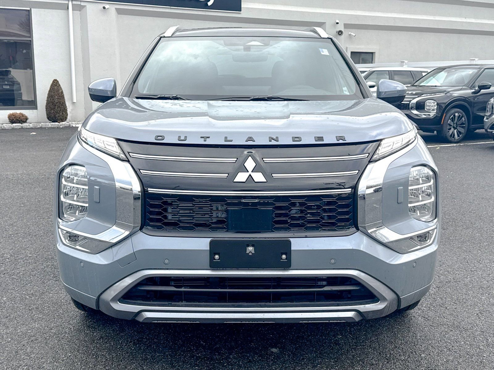 New 2026 Mitsubishi Outlander SEL image 2