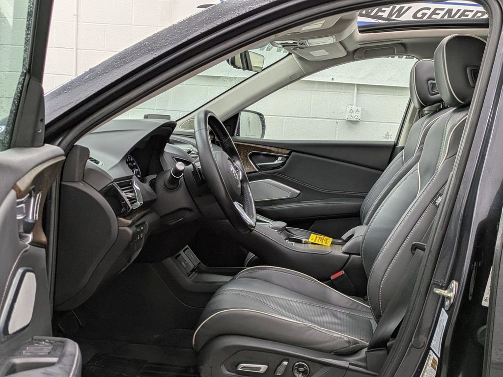 Used 2021 Acura RDX AWD w/ Advance Package image 3