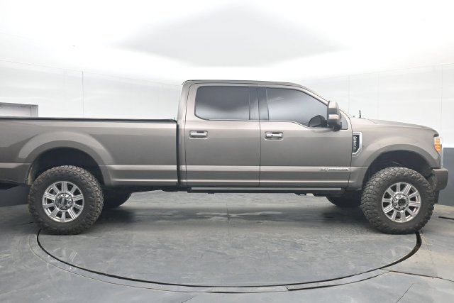 Used 2018 Ford F250 Limited AWD/4WD image 11