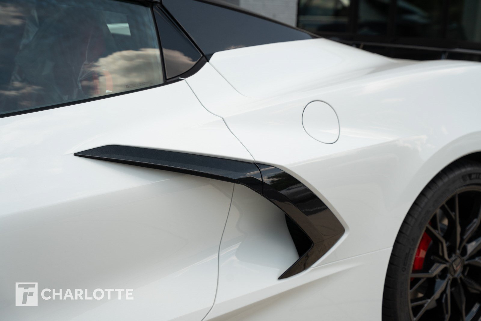 Used 2026 Chevrolet Corvette Stingray Preferred Conv w/ Z51 Performance Package RWD image 9